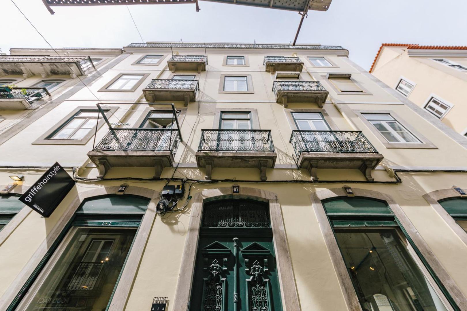 Rent4rest Castle View Family & Friends Bairro Alto * Lissabon